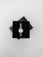 ساعة مواليد