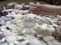 ميدالية دبدوب أوف وايت