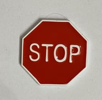 ستيكر معدني قف stop