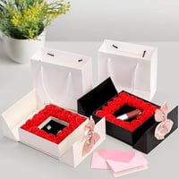 بوكس هدايا مع الورد