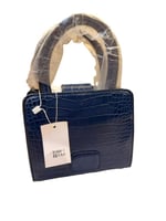 حقيبة نسائية متعددة الألوان