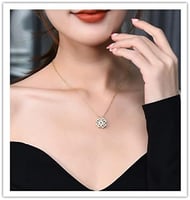 عقد على شكل قلب بتصميم زهرة البرسيم للنساء والبنات