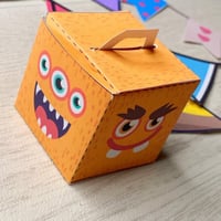 بوكس العيادي برسمة وحش