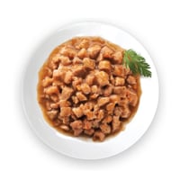 أكياس طعام للقطط بقطع الدجاج الطرية وكبد الدجاج في...