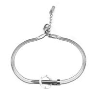 اسوارة بتصميم مسمار مستوحى من كارتير لون فضي