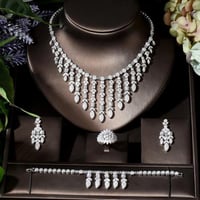 طقم زركون فضي راقي 4 قطع مثالي لحفلات الزفاف