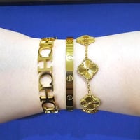 مجموعة اساور "اناقة راقية" 3 اساور فخمه جدا