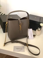 شنطة سان لوران رمادي