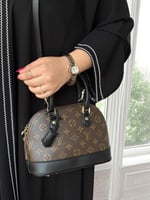 شنطة ال في ميني