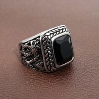 خاتم رجالي مطلي بالفضة بنقوش مميزة وحجر اسود عالي...