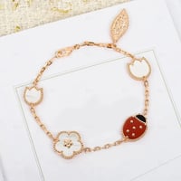 اسوارة فان كليف الدعسوقة