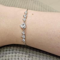 اسوارة فضية بتصميم قلوب زركون مستوحى من سواروفسكي