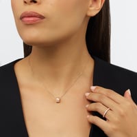 سلسال شوميه ذهب وردي مرصع باحجار زركون