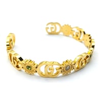 اسوارة قوتشي مفرغة مفتوحة من الاسفل