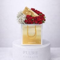 شوكولاتة بستاني مع ورد بيبي جوري وجبسوفيليا