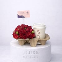 قهوة اليوم بيكوك مع ورد البيبي جوري