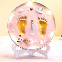 عجينة البصمة لطباعة بصمة يد أو قدم الطفل للذكرى