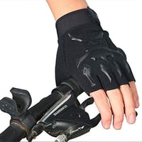 قفازات بتصميم نصف اصبع للتمارين الرياضية.