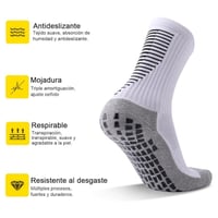 جوارب رجالیة مخططة مضادة للانزلاق لكرة القدم.