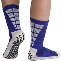 زوج من جوارب كرة القدم المضادة للانزلاق.