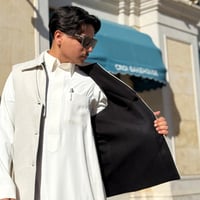 سديري - اوف وايت ' أسود