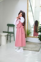 مريول برنسيس مطعم بكلفة جوبير وربطات خصر جانبية أن...