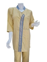 طقم لبس عاملات