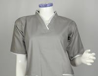 طقم لبس عاملات