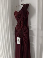 فستان عذارء