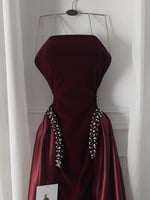 فستان انتصار