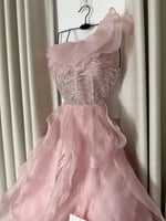 فستان مشاعل