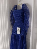 فستان شريفة