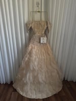 فستان غيداء