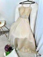 فستان لسن المحير راقي