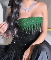 فستان بخامة فخمة جدا