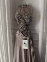 فستان انهار