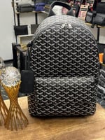 شنط ظهر قويارد