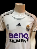 تيشيرت كلاسيك ريال مدريد 2006