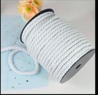 حبال أحذية كبيرة بعدة ألوان