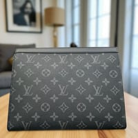 باوتشات لويس فيتون