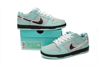 Nike Dunk SB Low Tiffany Lobster