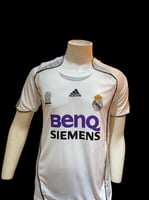 تيشيرت كلاسيك ريال مدريد 2006