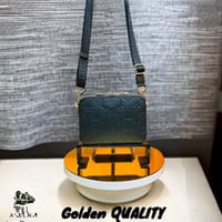 LOUIS VUITTON شنطة يد وكتف