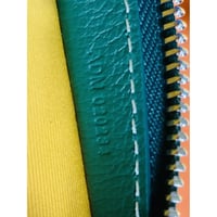 شنطة يد قويارد