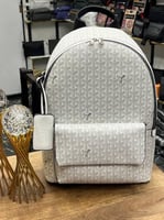 شنط ظهر قويارد