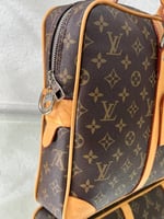 شنطة لابتوب من لويس فيتون