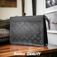 باوتشات لويس فيتون