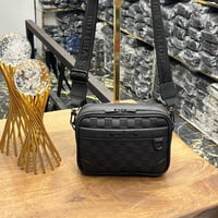 شنطة كتف لويس فيتون