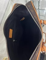 شنطة لابتوب من لويس فيتون