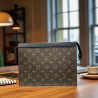 باوتشات لويس فيتون